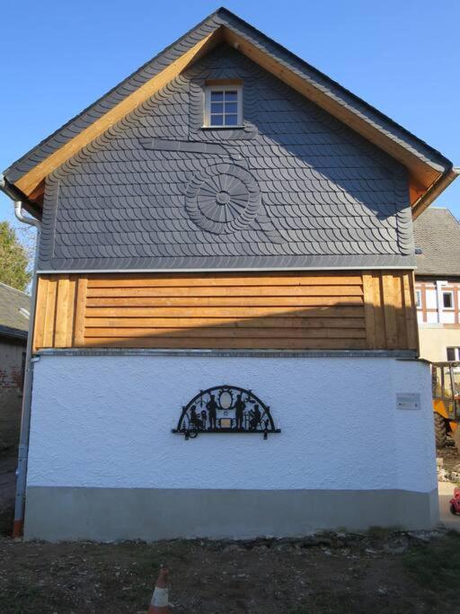 Mothsgut - Moderne Ferienwohnung Auf Dem Bauernhof Im Erzgebirge Oelsnitz  Exterior photo